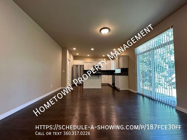 Building Photo - Beautiful 4 Bedroom 2.5 Bath Home - Availa...