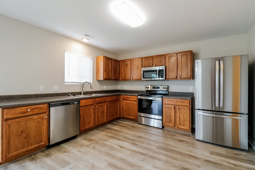 Building Photo - 558 Wellington Dr