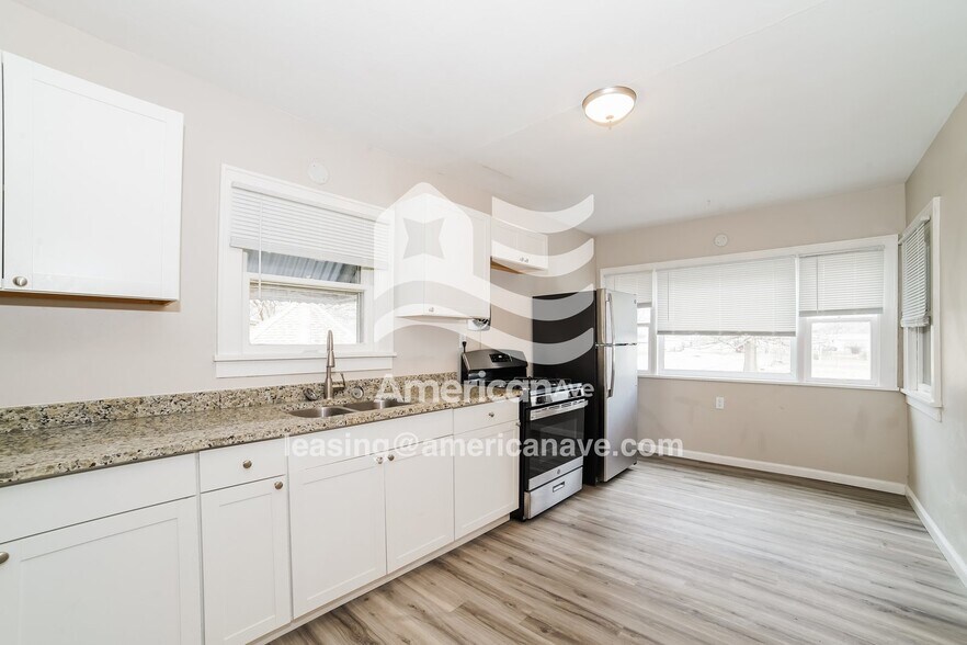 Building Photo - 1417 Willow St