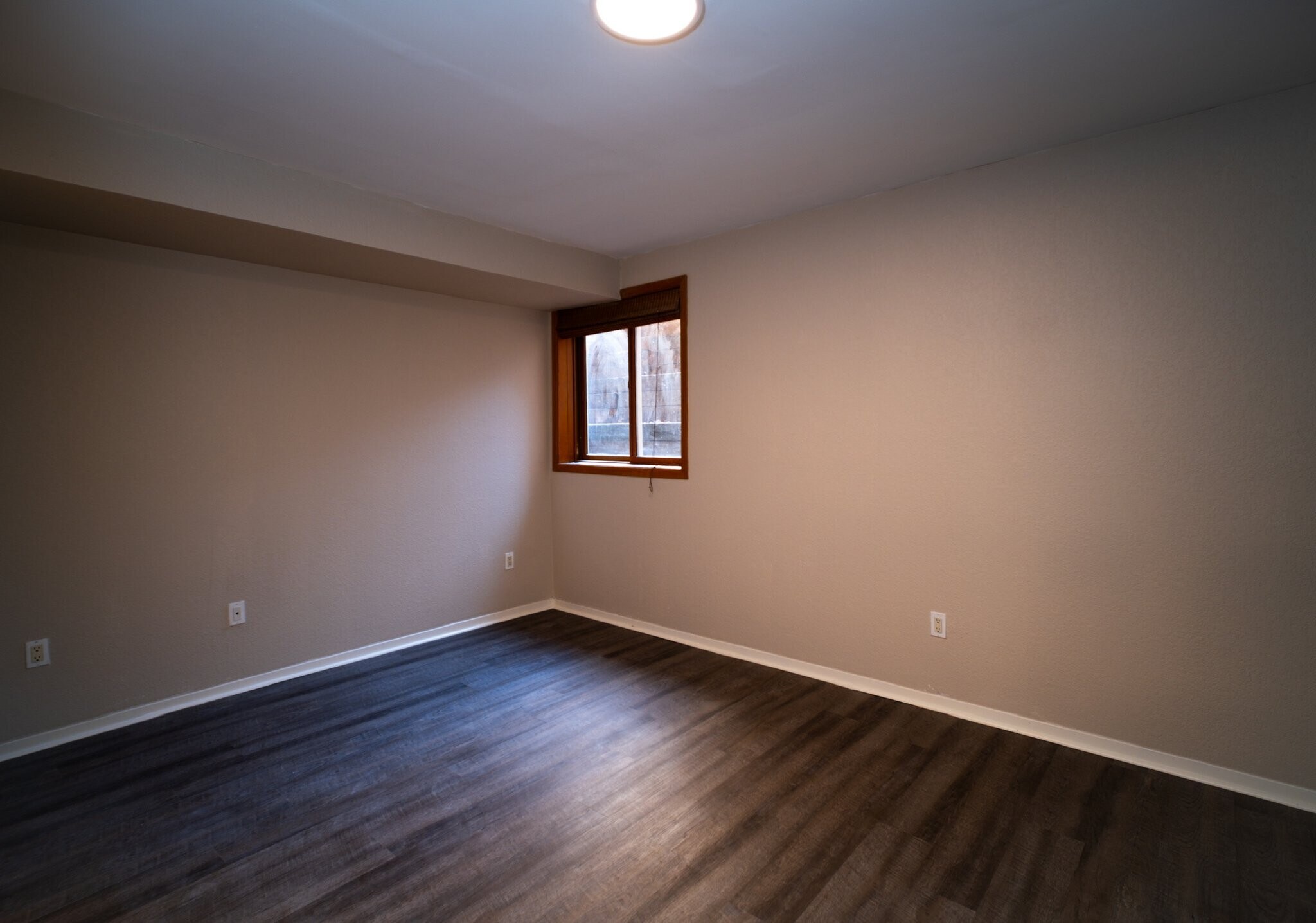 Building Photo - 2829 Springdale Ln