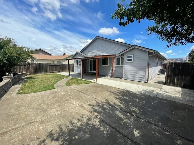 Building Photo - 1008 Winters Way