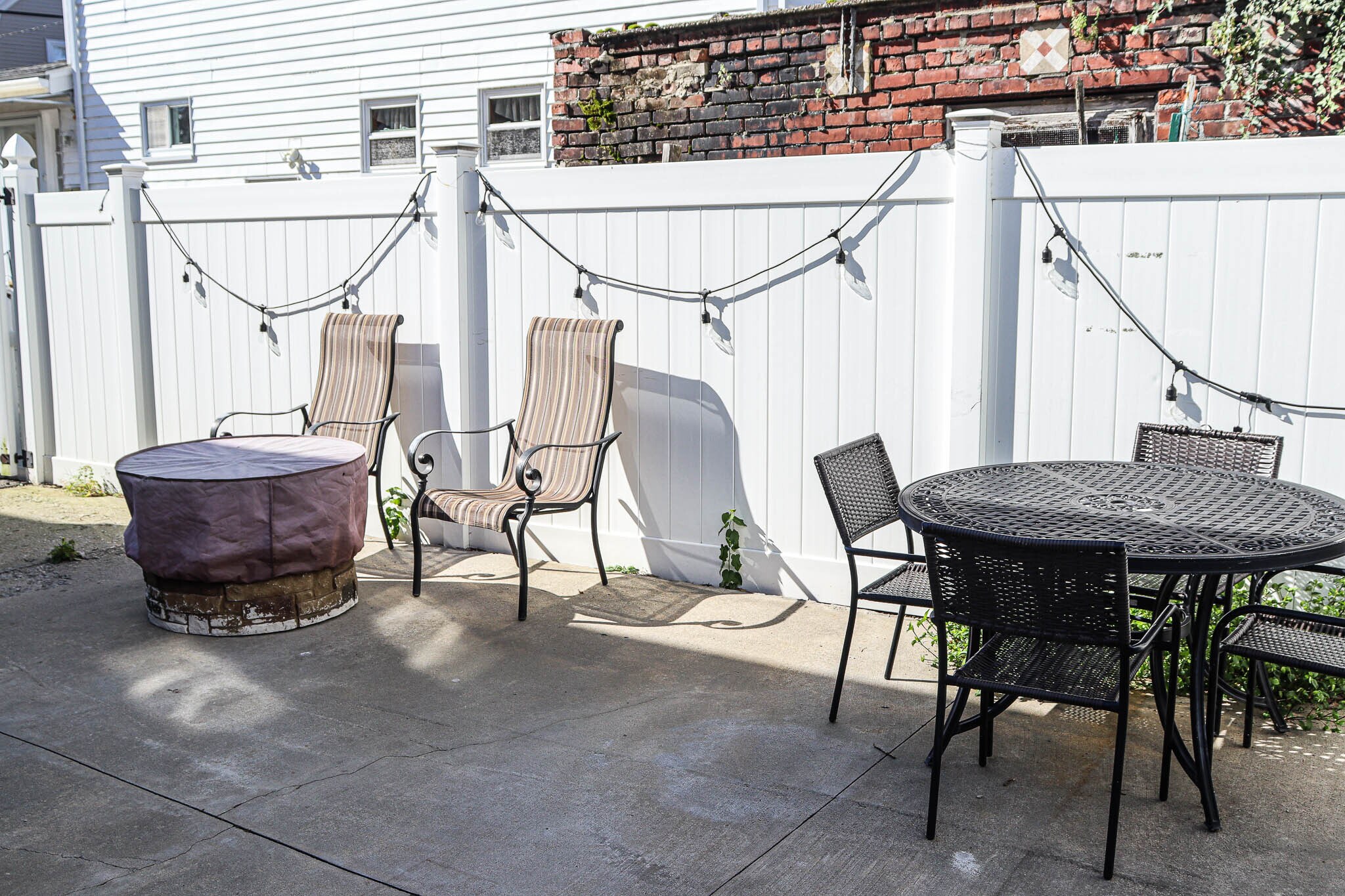 Building Photo - 36 Lancaster St