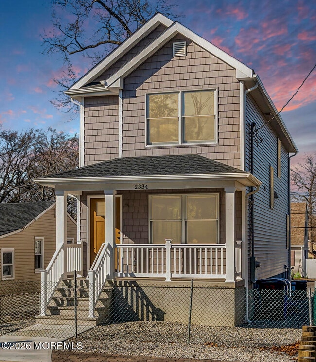 Building Photo - 2334 Adams Ave