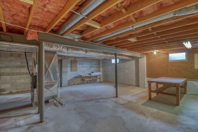 Building Photo - THIS IS THE ONE YOU HAVE BEEN WAITING FOR!...