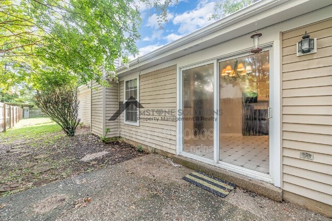 Building Photo - 108 Meridian Ct