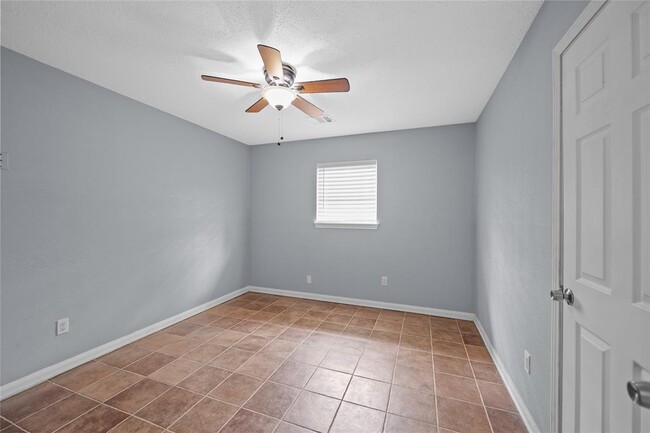 Building Photo - 12735 Memorial Dr