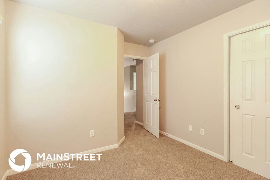 Building Photo - 16782 N Thrasher Dr