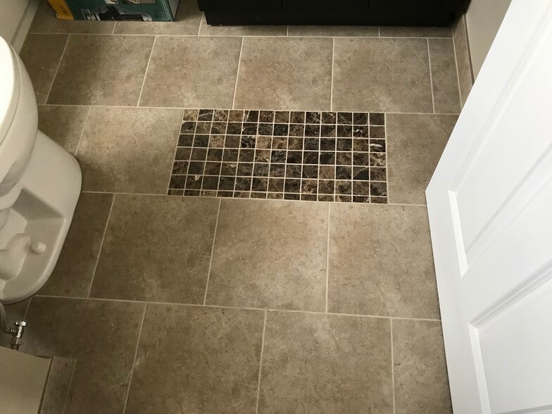 Building Photo - 9909 S Ridgeland Ave