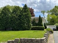Building Photo - 225 Panama Ave