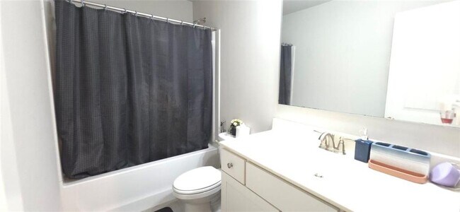 Building Photo - 4358 Mantova Dr NE