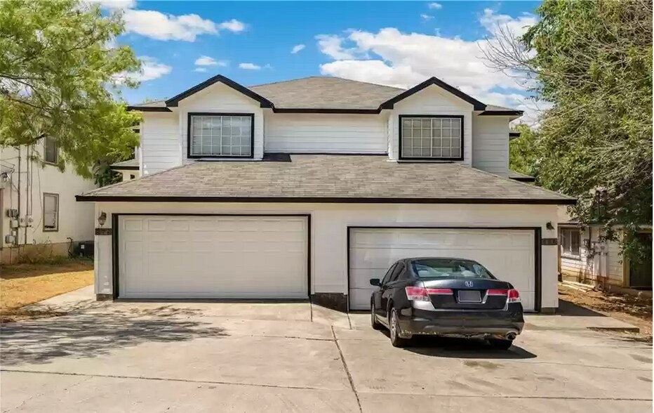 Building Photo - 876 Sagewood Trl