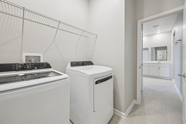 Building Photo - NEW Construction! 4 Bed 3 Bath Wellness Ridge, Available now!