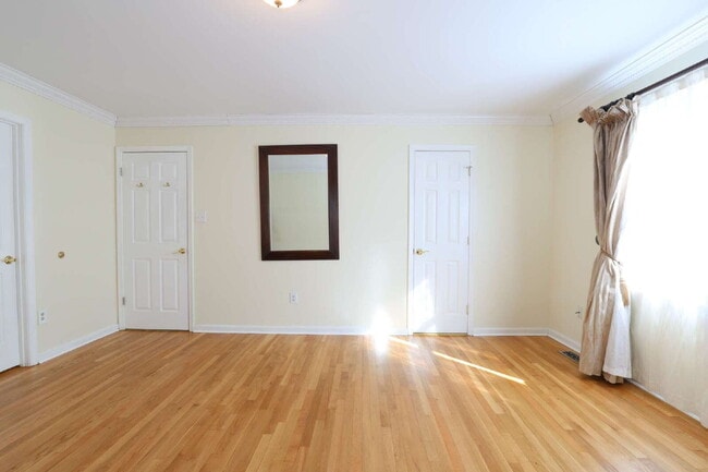 Building Photo - Welcome Home!