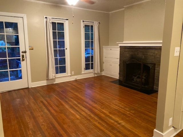 Hardwood Floors and a gas fireplace - 1355 E Elizabeth St