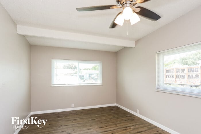 Building Photo - 10759 109th Way