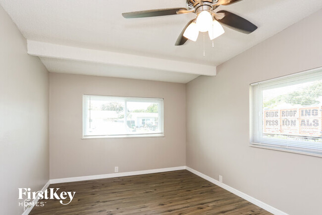 Building Photo - 10759 109th Way