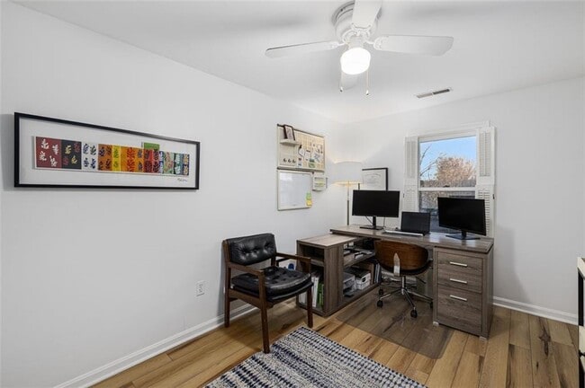 Building Photo - 208 Marlborough St