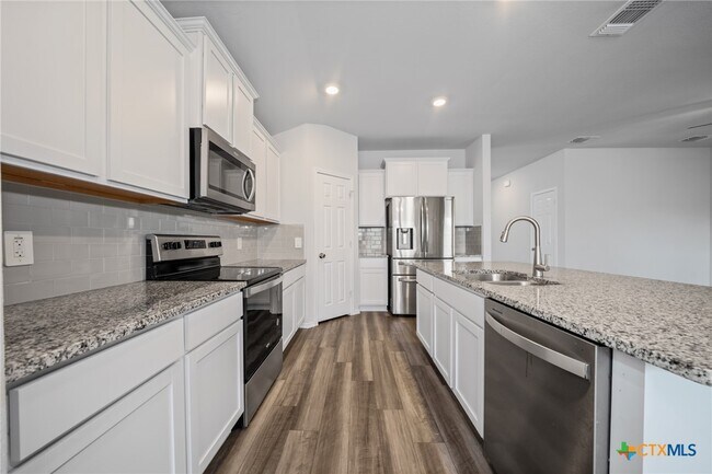 Building Photo - 2818 Wigeon Wy