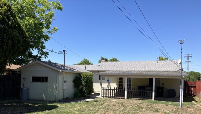 Building Photo - 236 Fusco Ave