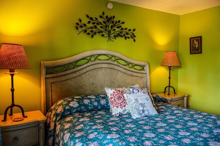 Building Photo - 2401 Gulf Blvd