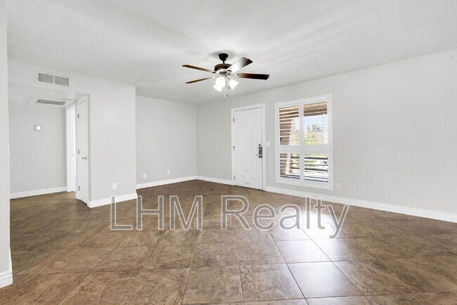 Building Photo - 1340 N Recker Rd