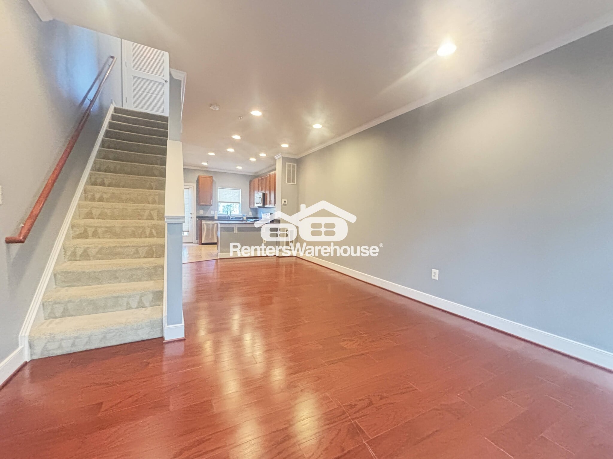 Building Photo - 5722 45th Ave