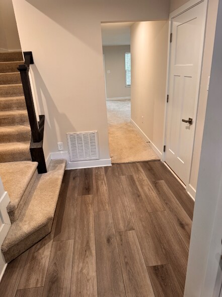 Building Photo - 145 Big Wds Dr