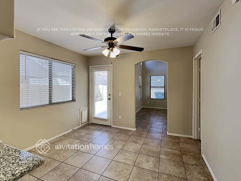Building Photo - 8802 E University Dr