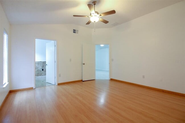 Building Photo - 3150 Big Valley Dr