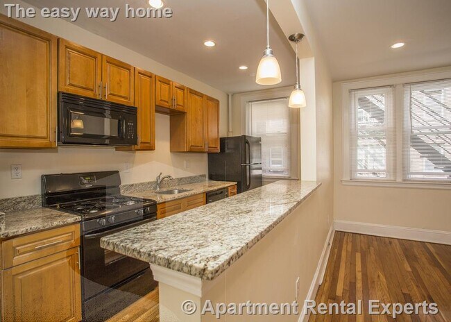 Building Photo - 138 Highland Ave