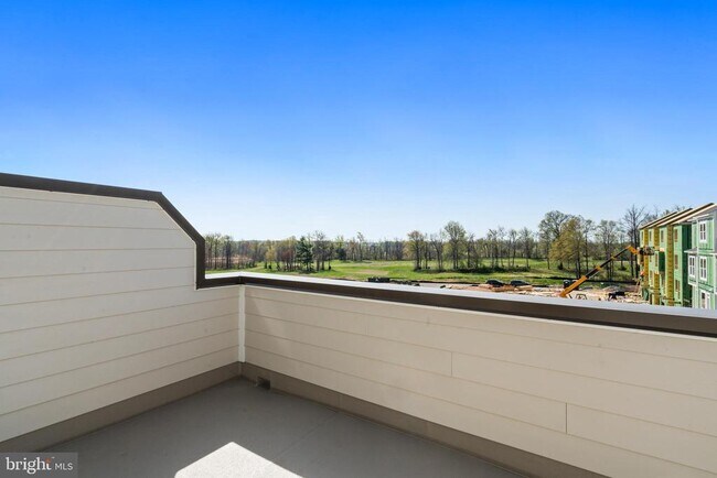 Building Photo - 596 Watermans Dr