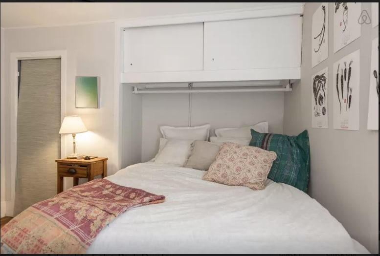 Bed 1 - 1453 Echo Park Avenue