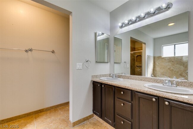 Building Photo - 3221 E Rochelle Ave