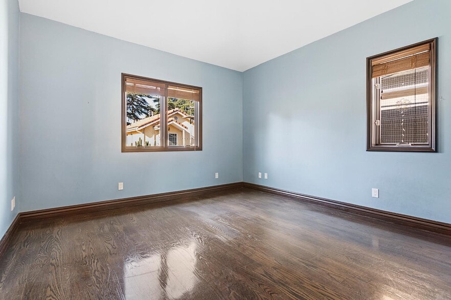 Building Photo - 4182 Irving Pl
