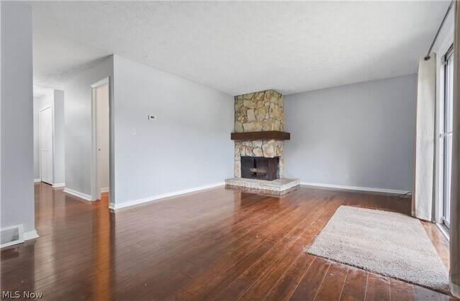 Building Photo - 1326 Aarons Way