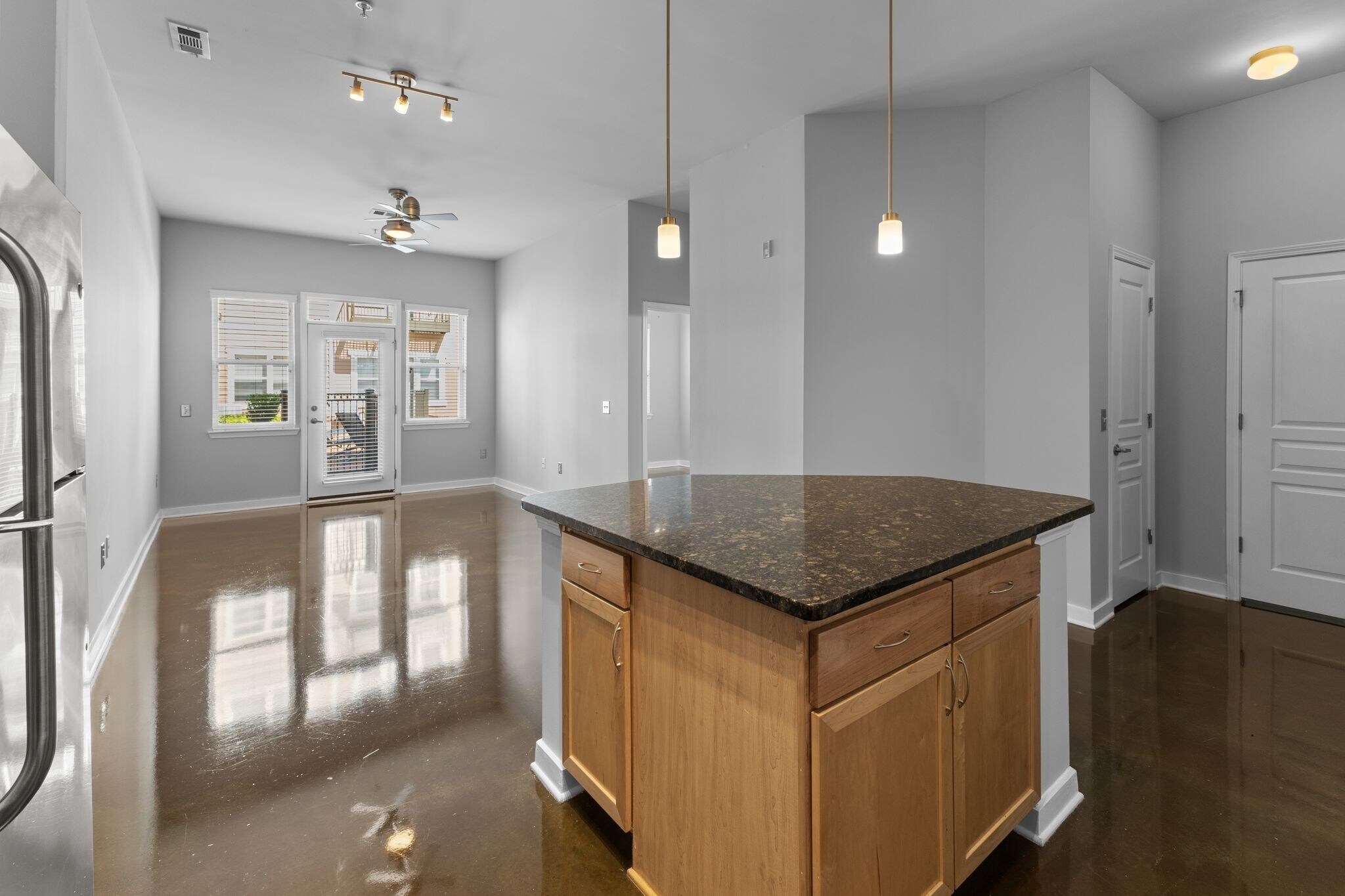 Building Photo - 3000 Vanderbilt Pl