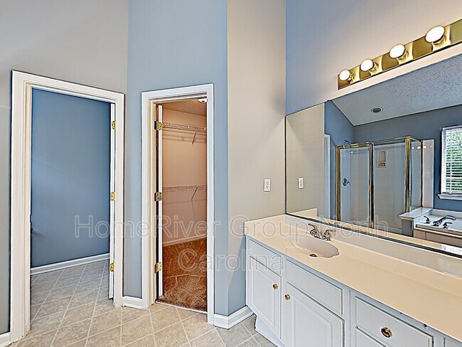 Building Photo - 9706 Ashburton Dr