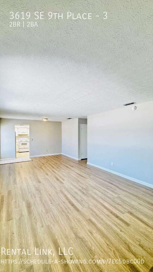 Building Photo - 3619 SE 9th Pl