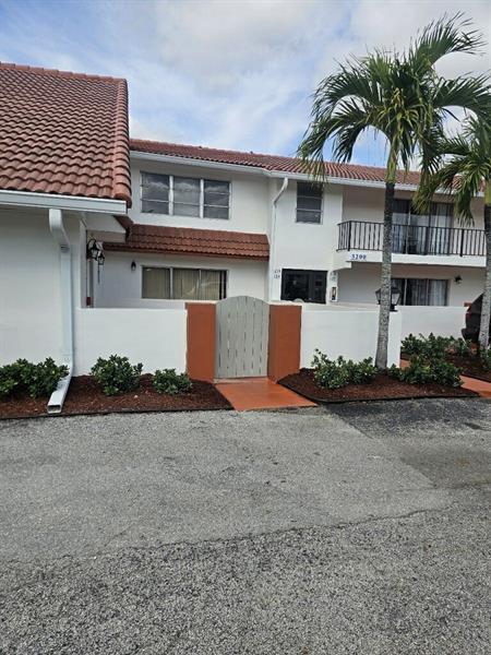 Building Photo - 3200 Coral Springs Dr