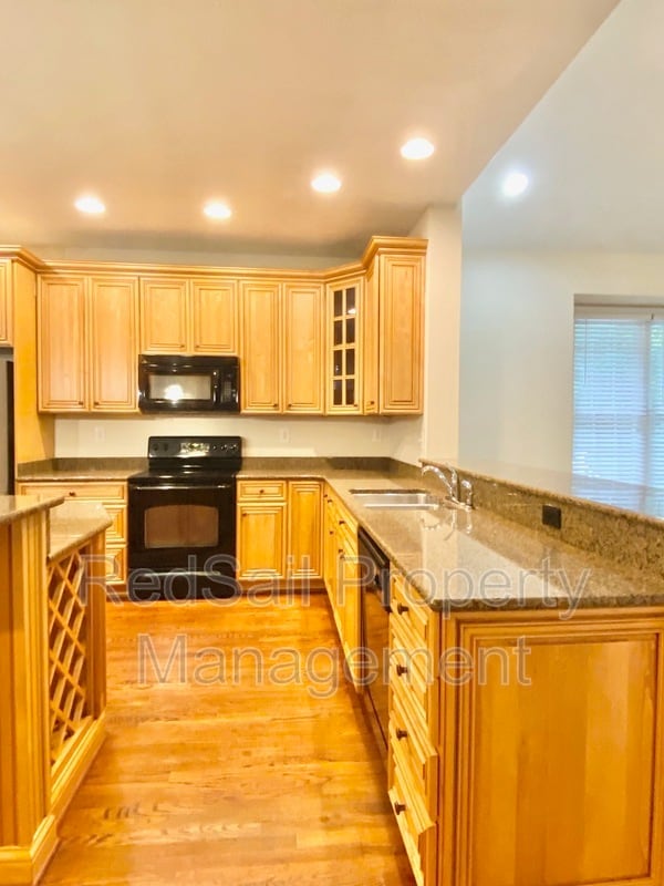 Building Photo - 13016 Lighthouse Ln