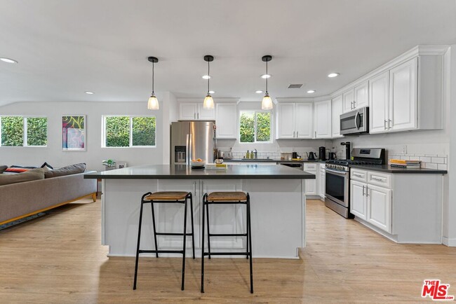 Building Photo - 5211 Allott Ave