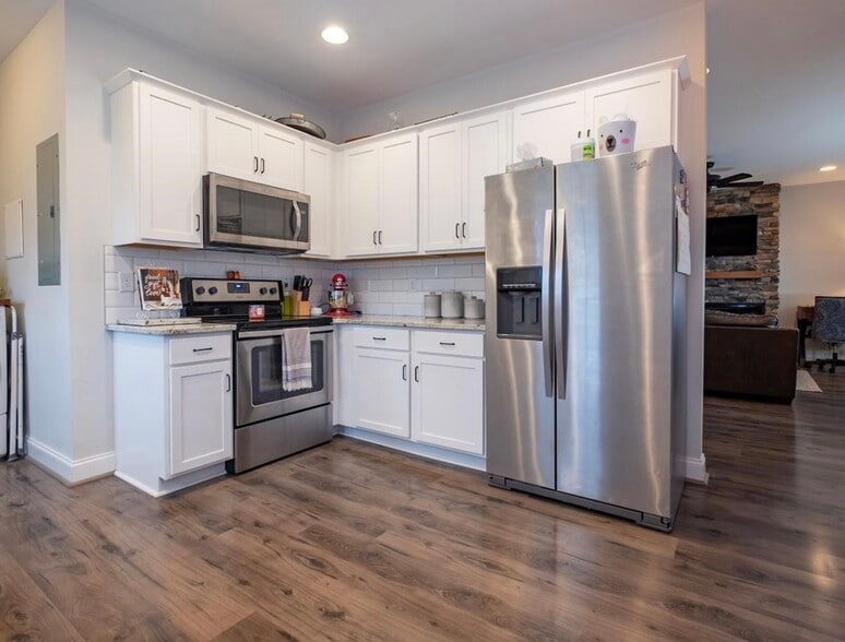 Building Photo - 101 Ridgeline Ln
