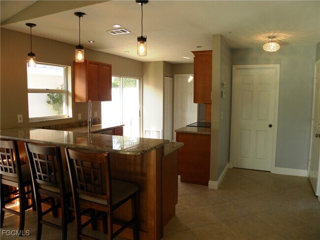 Building Photo - 14807 Crooked Pond Ct