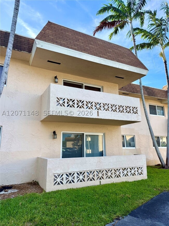 Building Photo - 14500 SW 88th Ave