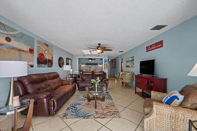 Building Photo - 96 Aqua Ra Dr
