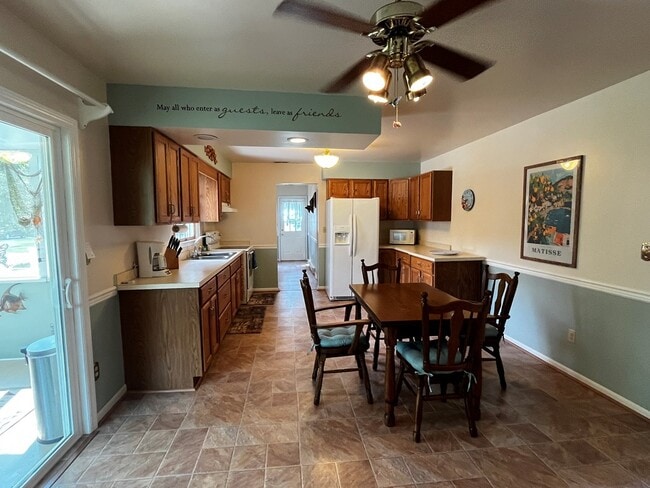 Building Photo - 7267 Olga Dr