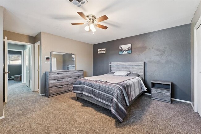 Building Photo - 9605 Hefner Village Blvd