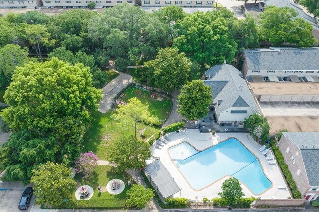 Building Photo - 6481 Olympia Dr