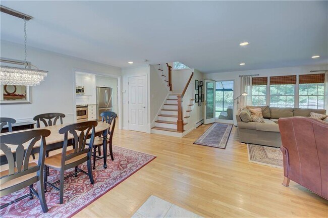 Building Photo - 103 Browns Farm Dr