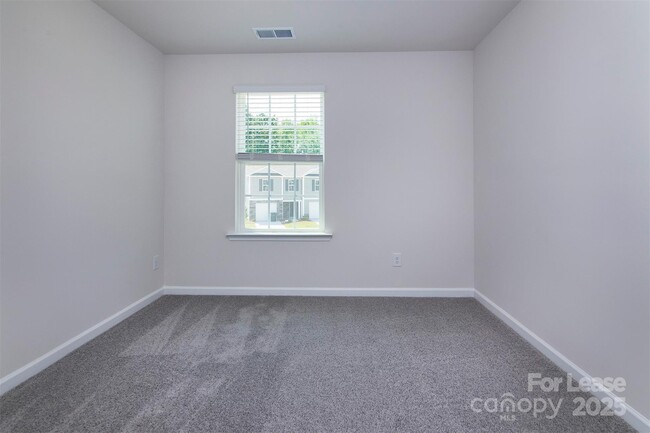 Building Photo - 5159 Hyrule Dr